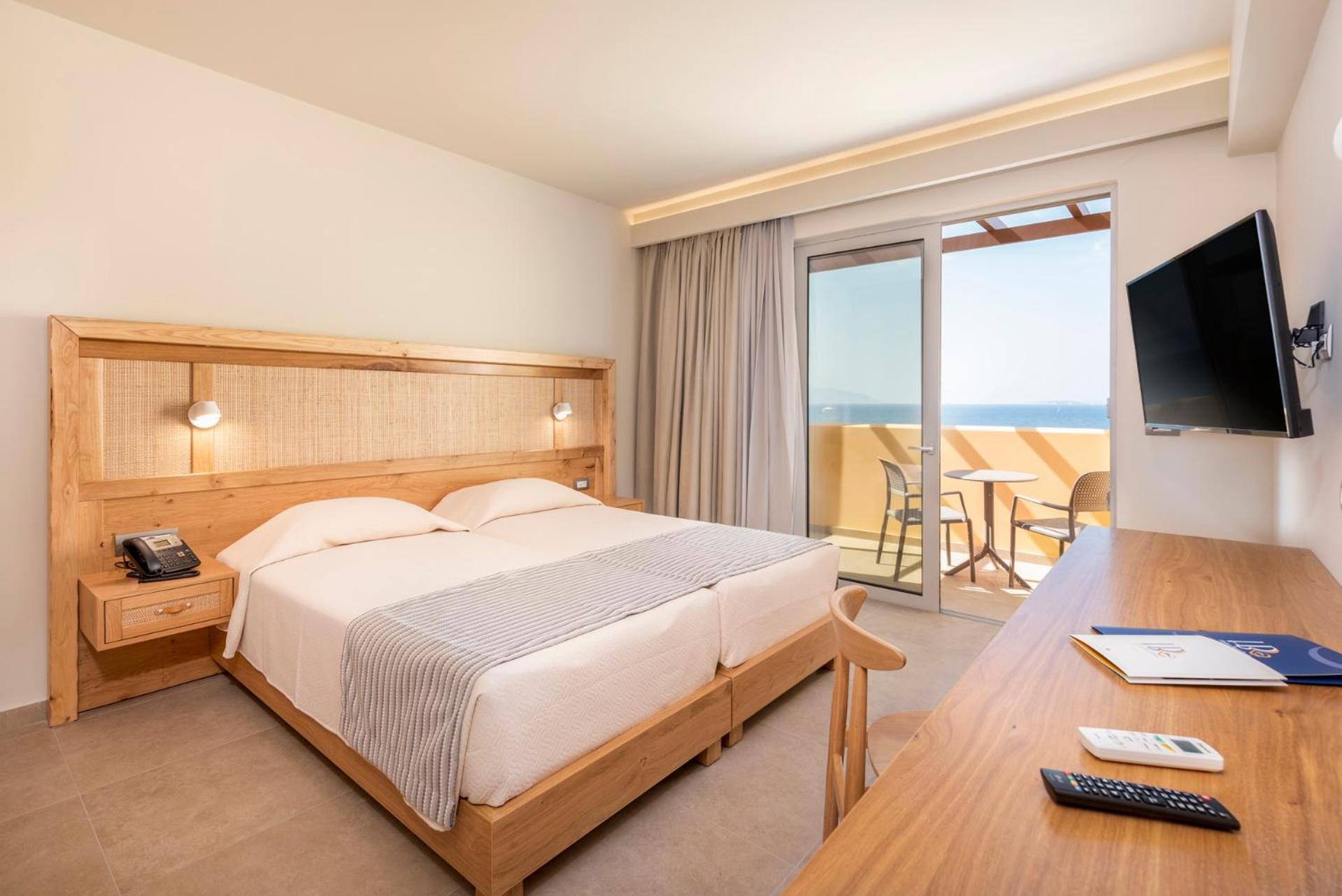 ฮอไรซอน บีช รีสอร์ต Hotel มัสติคารี ภายนอก รูปภาพ